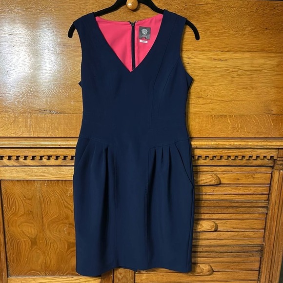 Vince Camuto Dresses & Skirts - Vince Camuto Preppy Old Money Navy V-Neck Sleeveless Sheath Dress Corporate Core